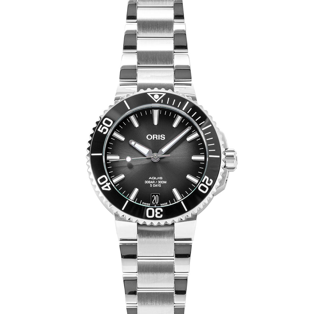 ORIS Aquis Date Caliber 400 with Stainless Steel Bracelet