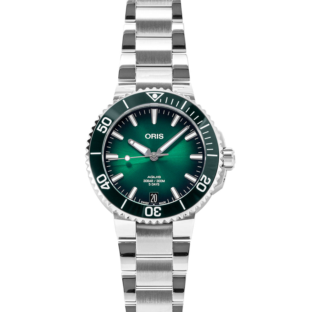 ORIS Aquis Date Caliber 400 with Stainless Steel Bracelet