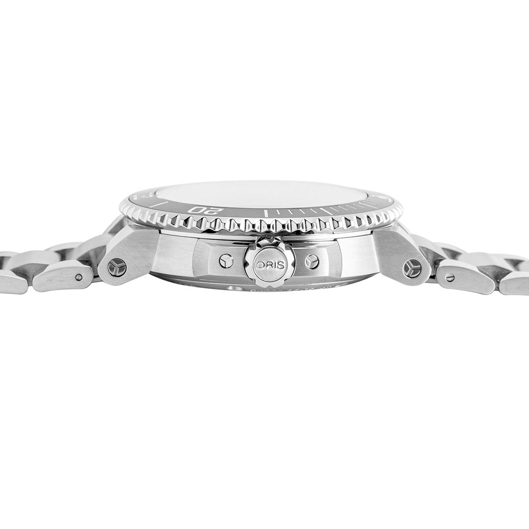 ORIS Aquis Date Caliber 400 with Stainless Steel Bracelet